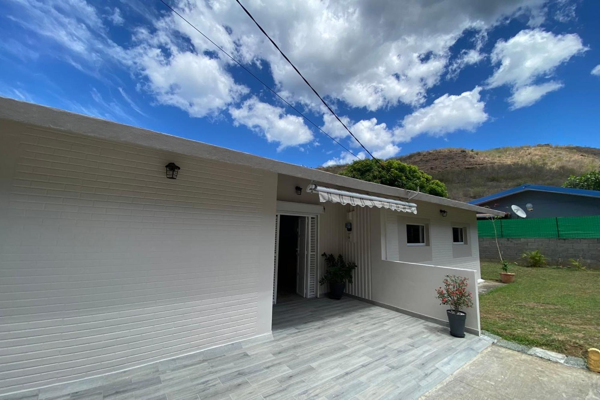 972M Beautiful Air-Conditioned Villa With Garden لو كاربيت المظهر الخارجي الصورة