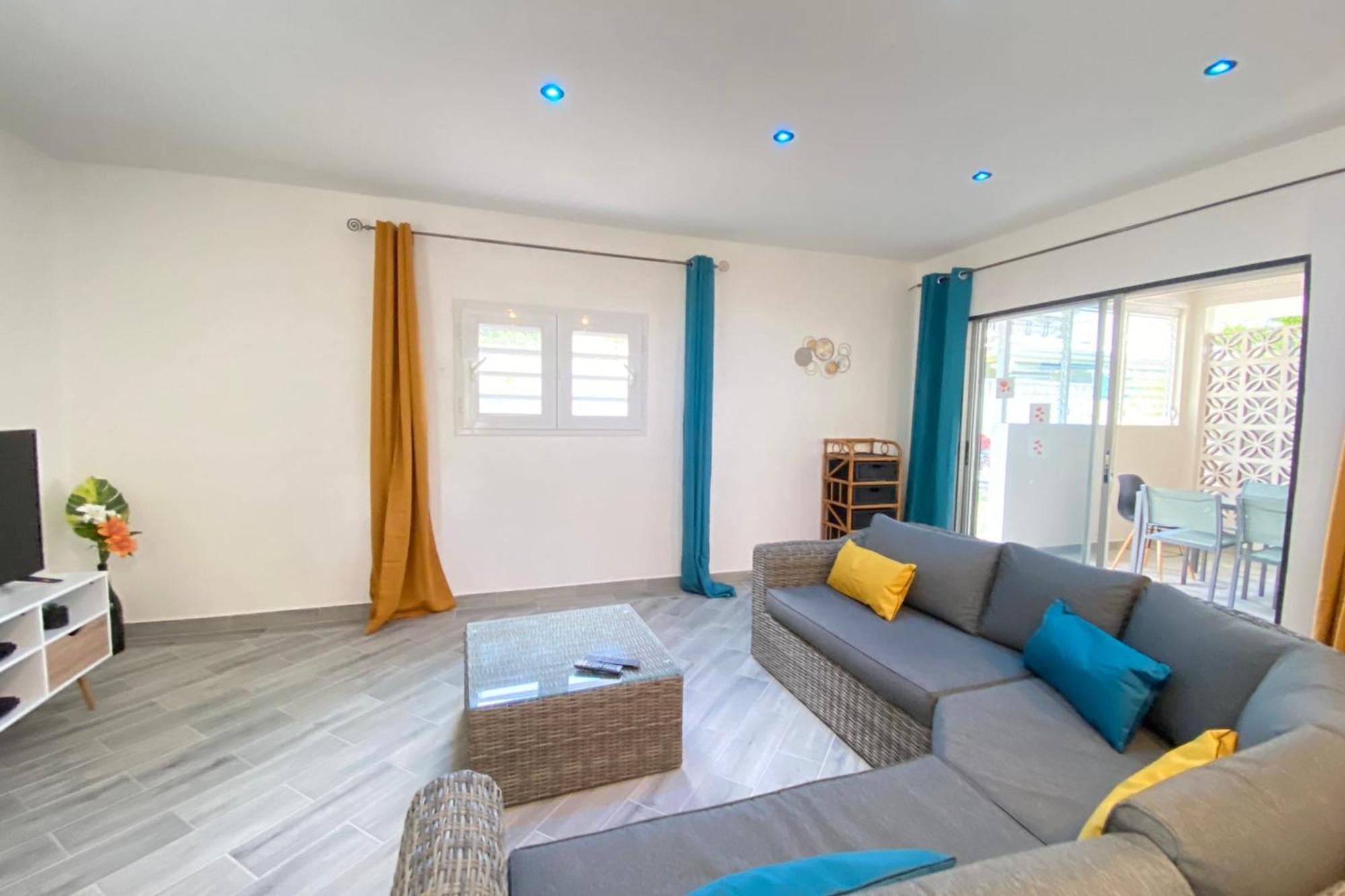 972M Beautiful Air-Conditioned Villa With Garden لو كاربيت المظهر الخارجي الصورة